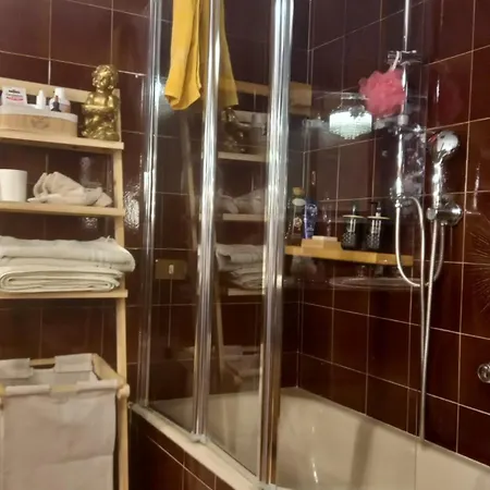 Mary Quarto em Acomodações Particulares
